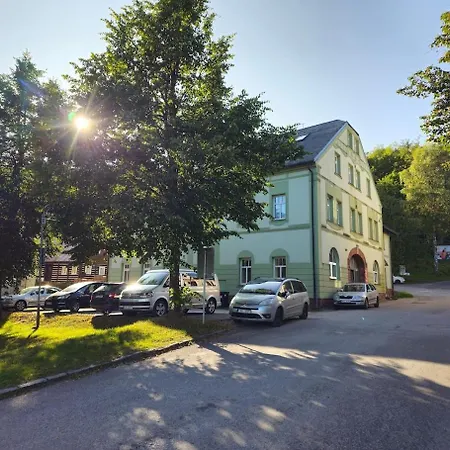 Rodinny Apartman U Sjezdovky Cerny Dul Pro 5 Osob